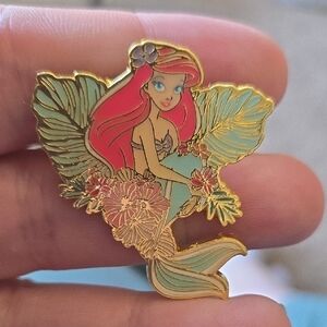 Loungefly Ariel In Flowers And Palm Fronds Pin